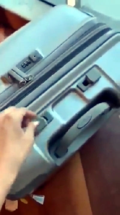 Actress Sonakshi Sinha has taken a jibe at a commercial airline company for mishandling her luggage and breaking it. Sonakshi took to Twitter and shared a video accusing the airline for damaging her suitcase, which had two broken handles and a missing wheel.