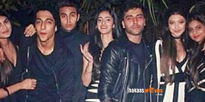 SRK's Daughter Celebrated New Year With Friends