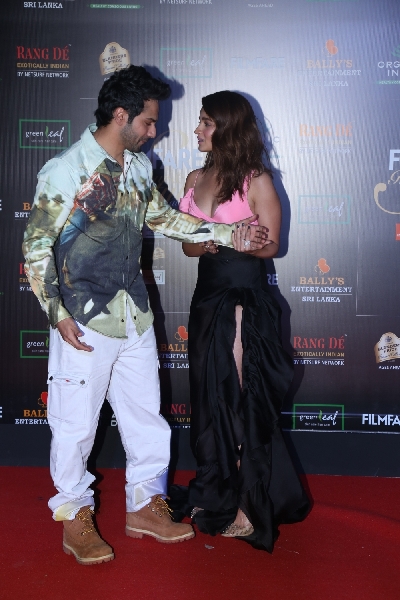 Mumbai: Actors Alia Bhatt and Varun Dhawan on the red carpet of Filmfare Glamour And Style Awards 2019 in Mumbai on Dec 3, 2019. (Photo: IANS)