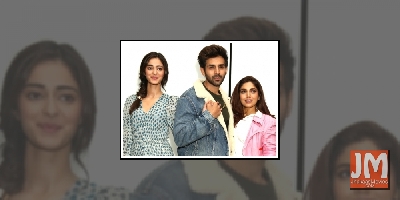 'Pati, Patni Aur Woh' surpasses 'Panipat' collections on day 1