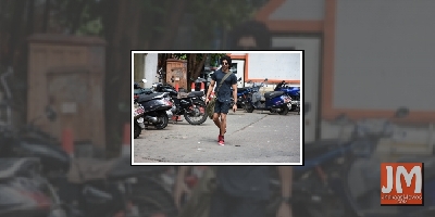 Farhan Akhtar apologetic for wrong India map featured with tweet