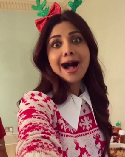 London has always been a favourite holiday destination for B-Towners. Every year, there are many celebrities who end up at in the city to spend Christmas and ring in the New Year. This year is no exception. Anil Kapoor and Shilpa Shetty are among stars who have chosen to be in London in the season of joy.